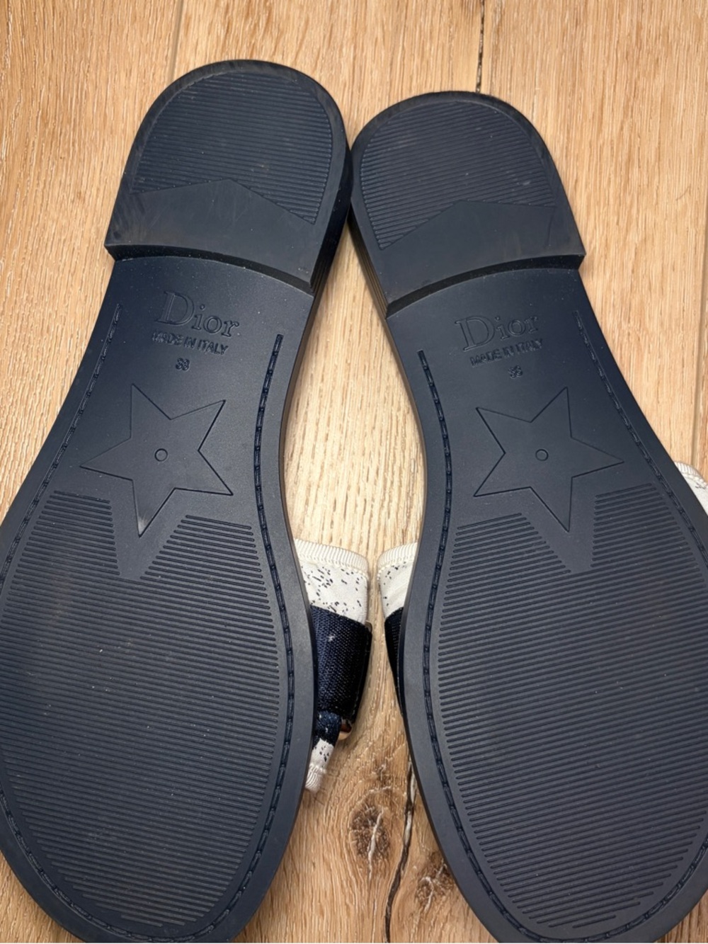 NWOT Dior Dio(r)evolution Slides - Picture 5 of 6